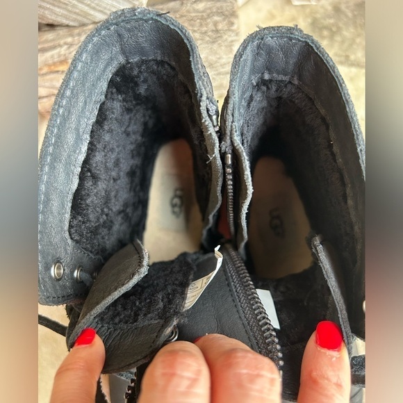 UGG Kilmer II black suede leather lace up boot w/ shearling lining Sz-7. F - Picture 8 of 14